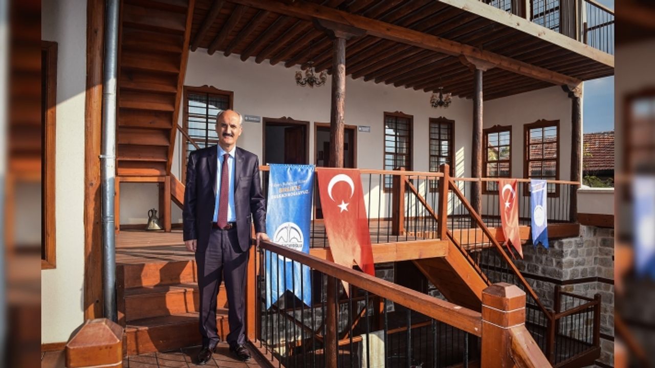 Müze Statüsü Kazanan Konaklar Ziyaretçi Akınına Uğruyor