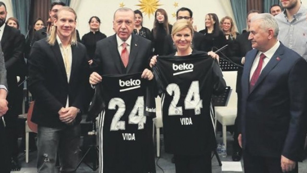 Cumhurbaşkanı Erdoğan Beşiktaşlı Oyuncuya En Az 3 Çocuk Dedi