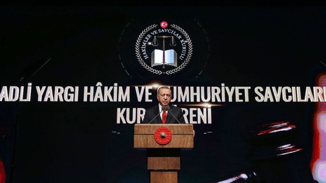 Cumhurbaşkanı Erdoğan: Bazı Siyasiler Sınırları Zorluyor