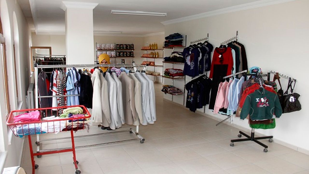 Göksun’da Kurulan Sosyal Market, İhtiyaç Sahibi Vatandaşa Cansuyu Oldu