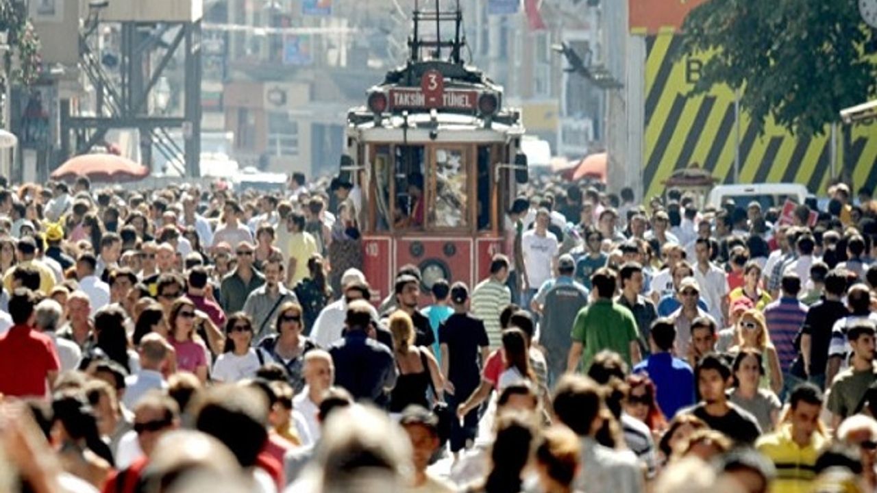 İŞKUR Türkiye'de Kayıtlı İşsiz Sayısını Aştı