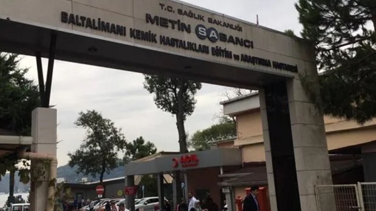 Doktorlar Birbirine Girdi: 30 Bıçak Darbesi 1 Ölü, 1 Gözaltı!