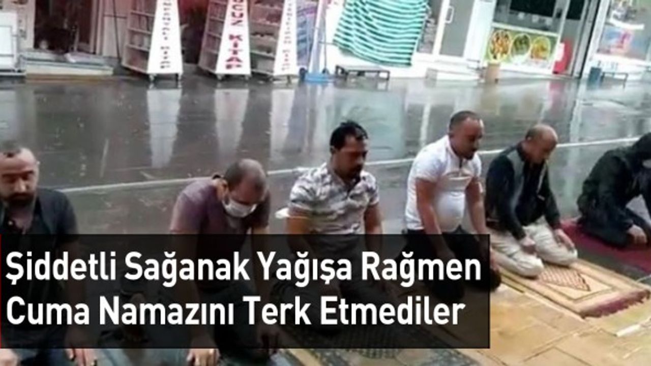 Bu Görüntüler Çok Konuşuldu: Namazı Terk Etmediler