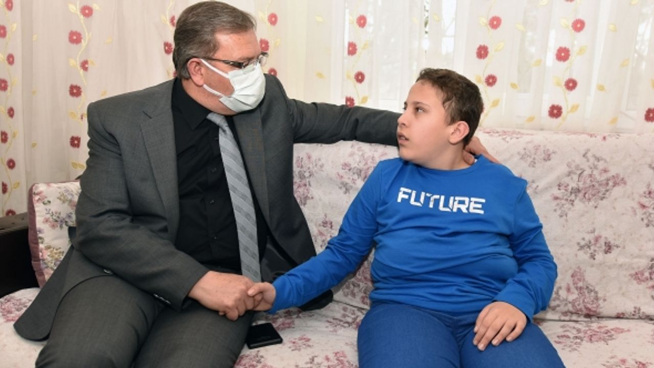 Kahramanmaraş'ta Başkan Aydın'dan Otizmli Çocuklara Ziyaret