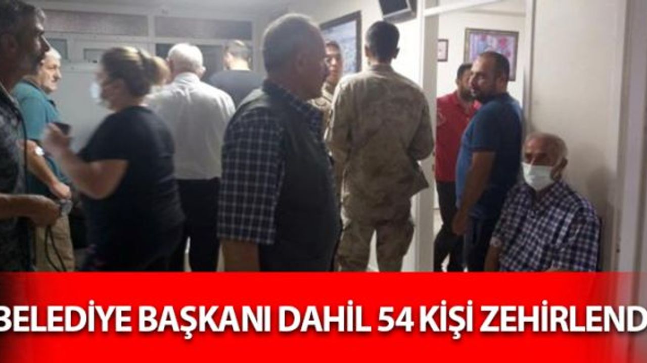 Belediye Başkanı Dahil 54 Kişi Zehirlendi