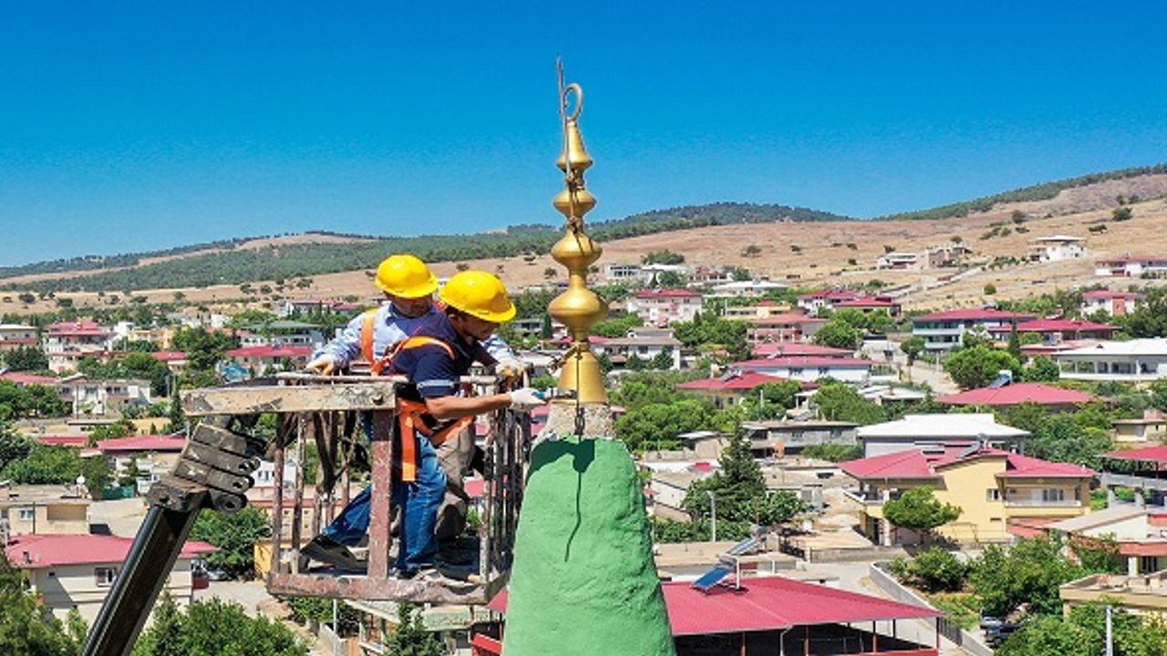 Depremde Hasar Gören Kahramanmaraş'taki Minare Onarıldı