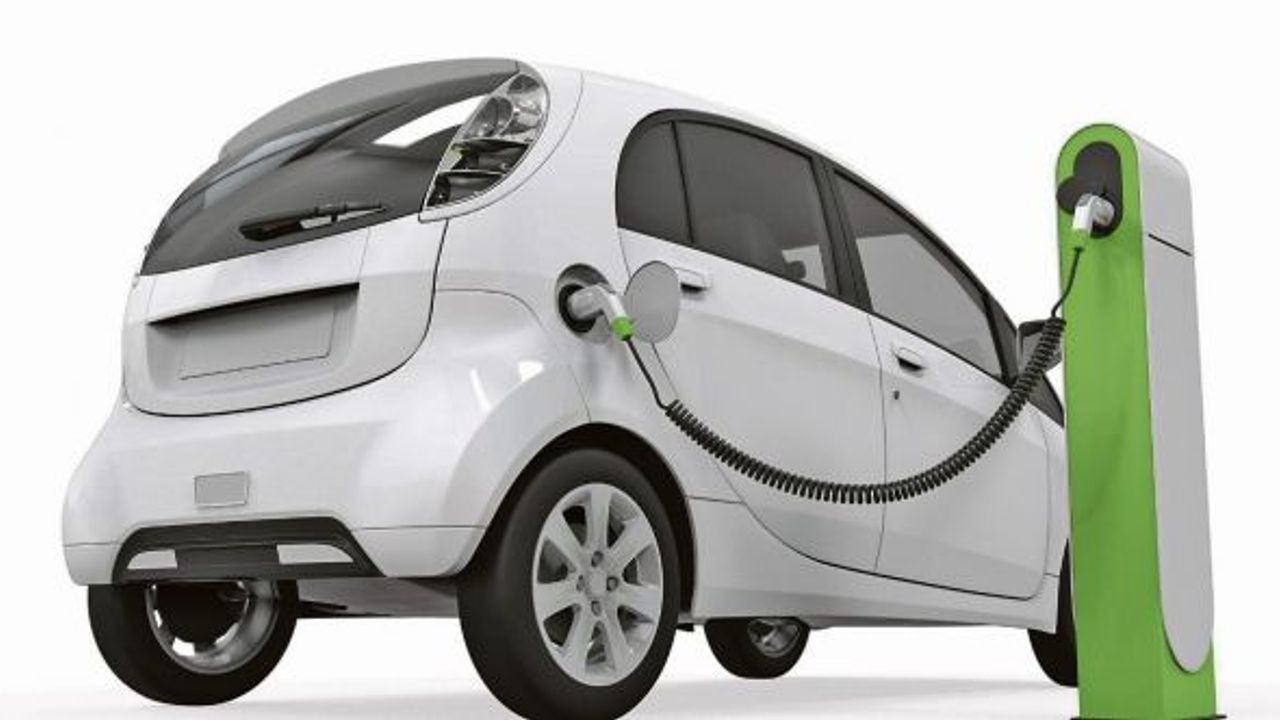Elektrikli otoya ek gümrük vergisi getirildi