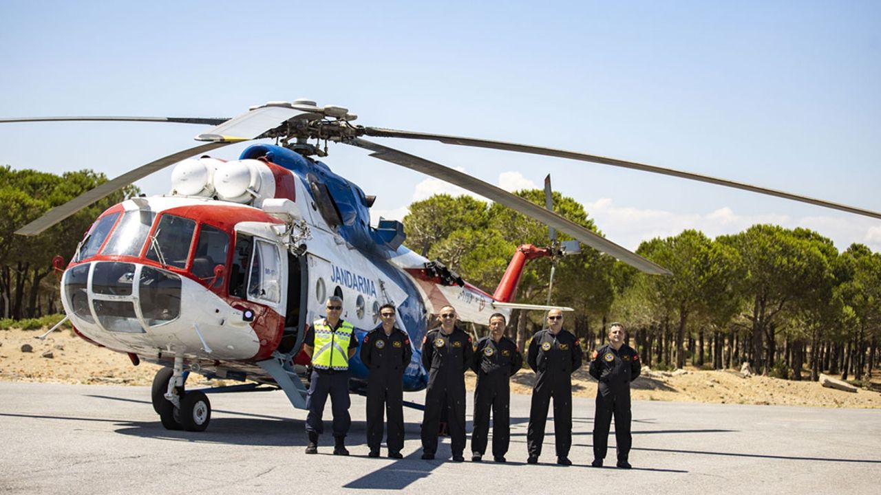 Jandarma Turizm Kenti Antalya'da Trafiği Helikopterle Denetledi