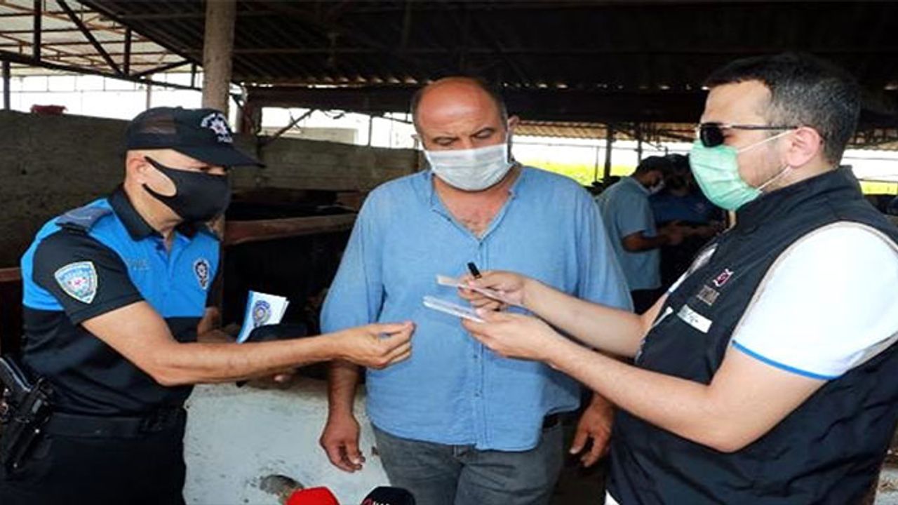 Polis, Kurbanlık Satış Yerlerinde Sahte Para Uyarısı Yaptı