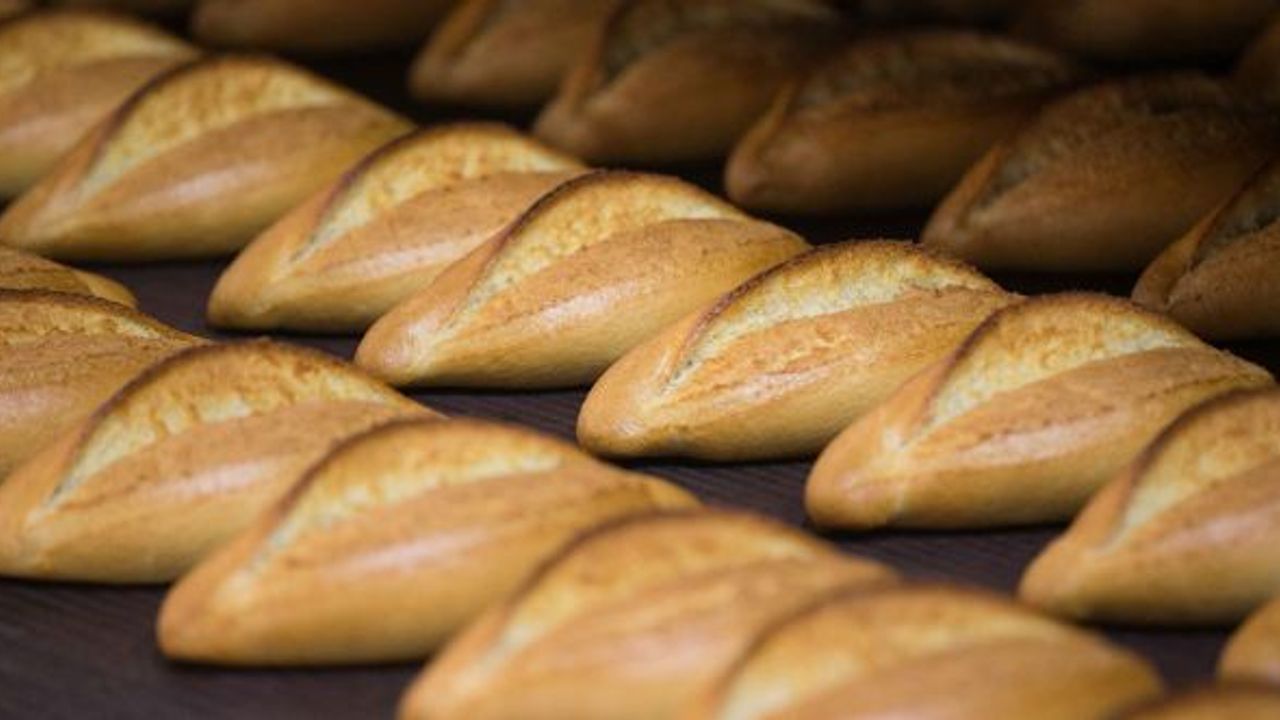 “Bayat ekmek yok” diyen fırıncıyı öldürdü!