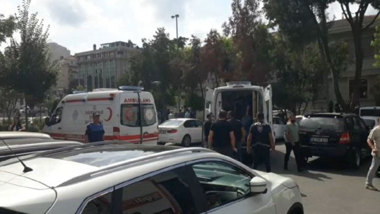 İki polisi bıçaklayan şahıs için Soylu, “Bildiğimiz bir tip” dedi