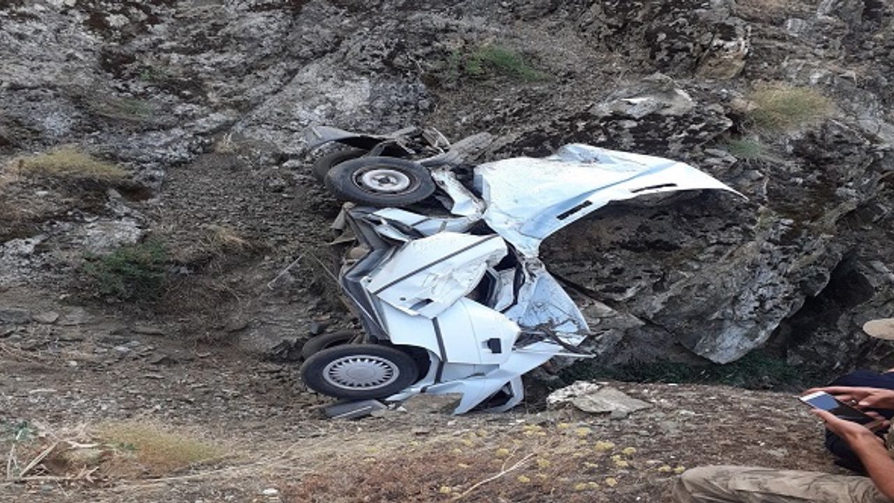 Kahramanmaraş'ta Kayıp Gencin Cesedi Uçuruma Yuvarlanmış Otomobilde Bulundu!