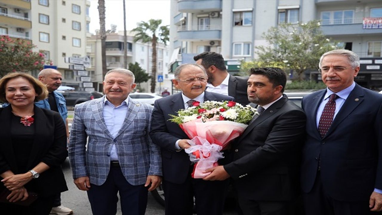 AK Parti Genel Başkan Yardımcısı Mehmet Özhaseki, Mersin'de