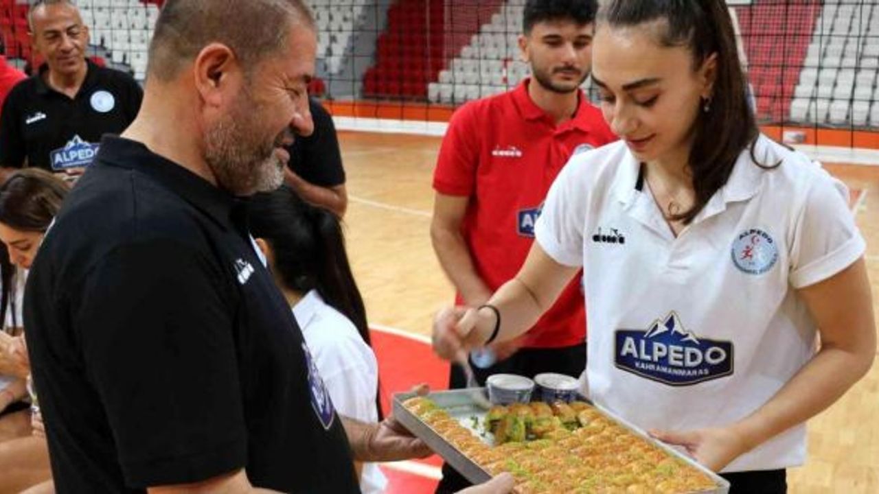 Alpedo Kahramanmaraş Kadın Voleybol Takımı’nın hedefi 1. Lig