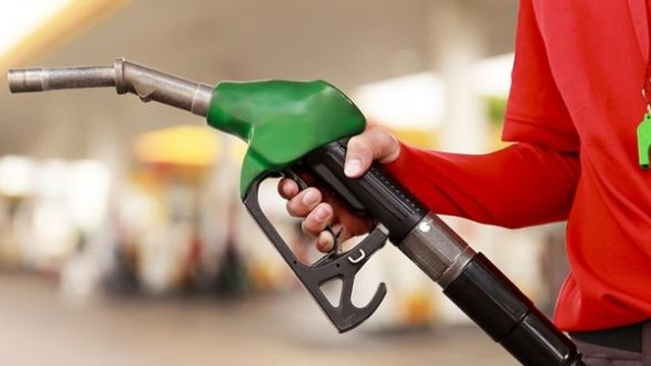 Benzin ve motorinde indirim bekleniyor
