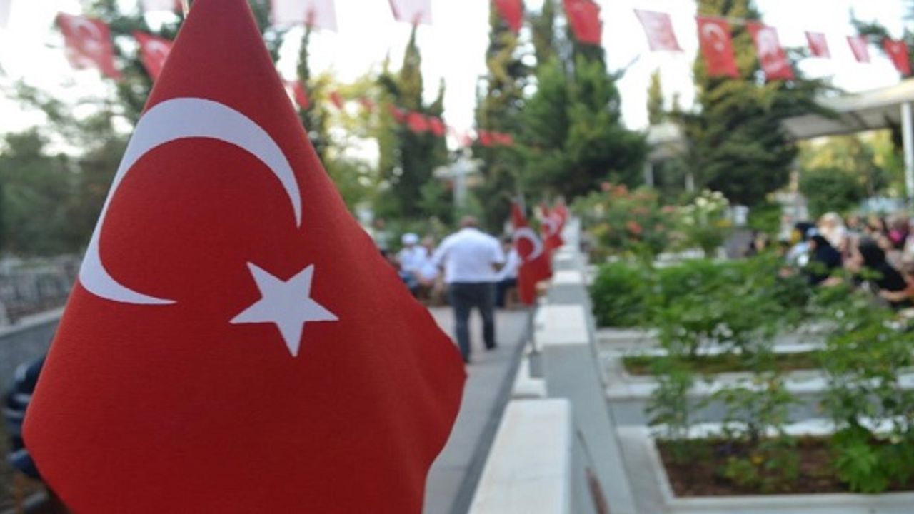 Şehit Haşim Yenigül Mezarı Başında Anıldı
