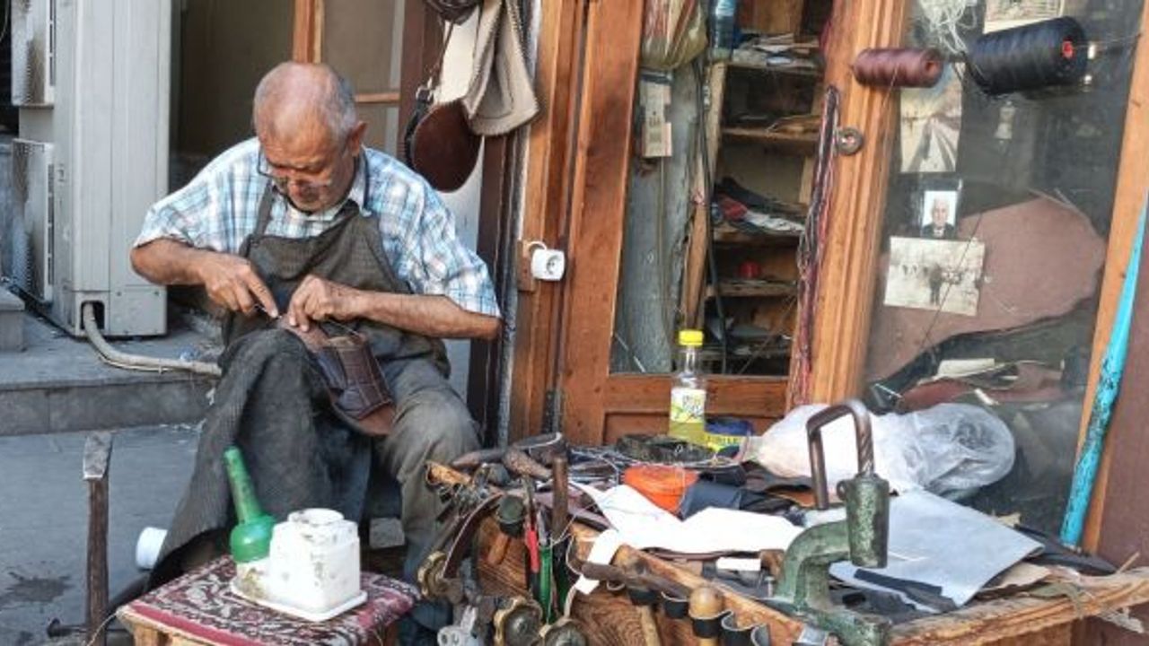 Yüzyıllık tarihi ile Kahramanmaraş'ta ticarete yön veriyor