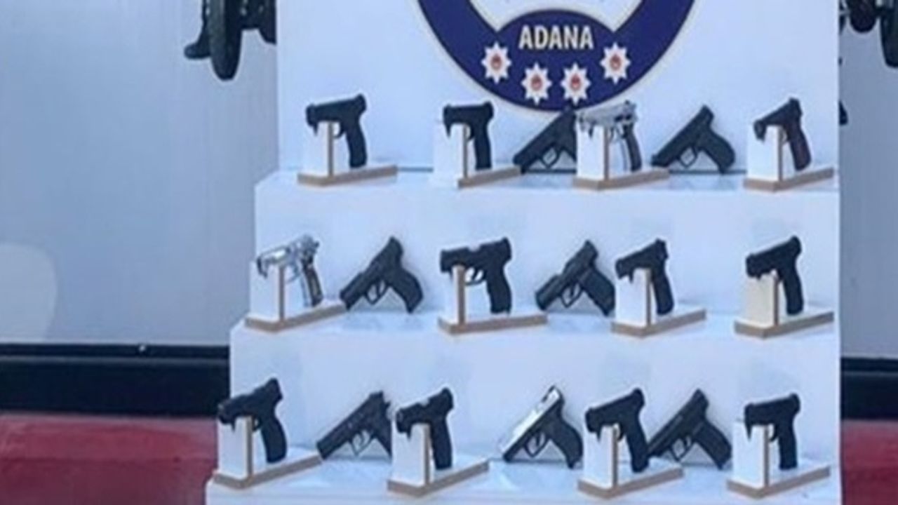 Adana'da farklı suçlardan aranan 339 kişi yakalandı!