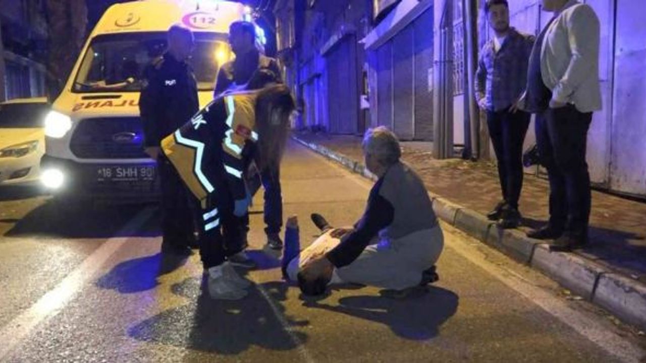 Böyle evlat olmaz olsun! Dövdü, yol ortasında bırakıp gitti!