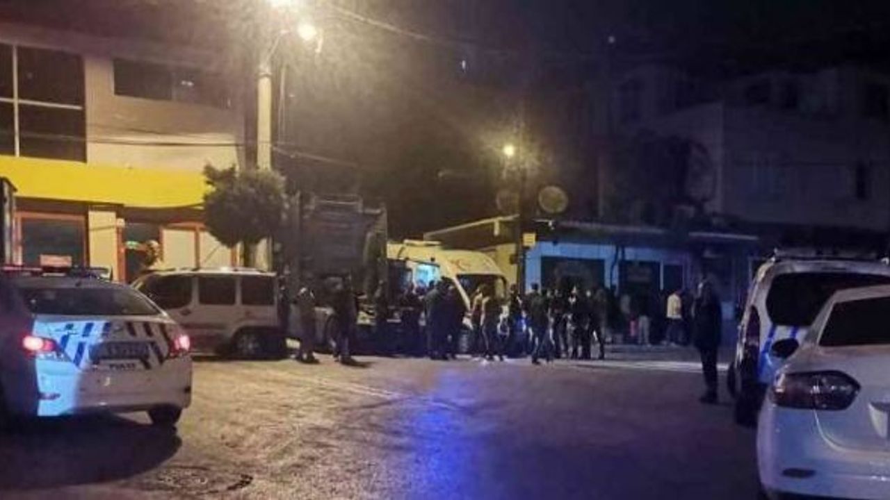 Kavgada araya giren babasını da vurdu!