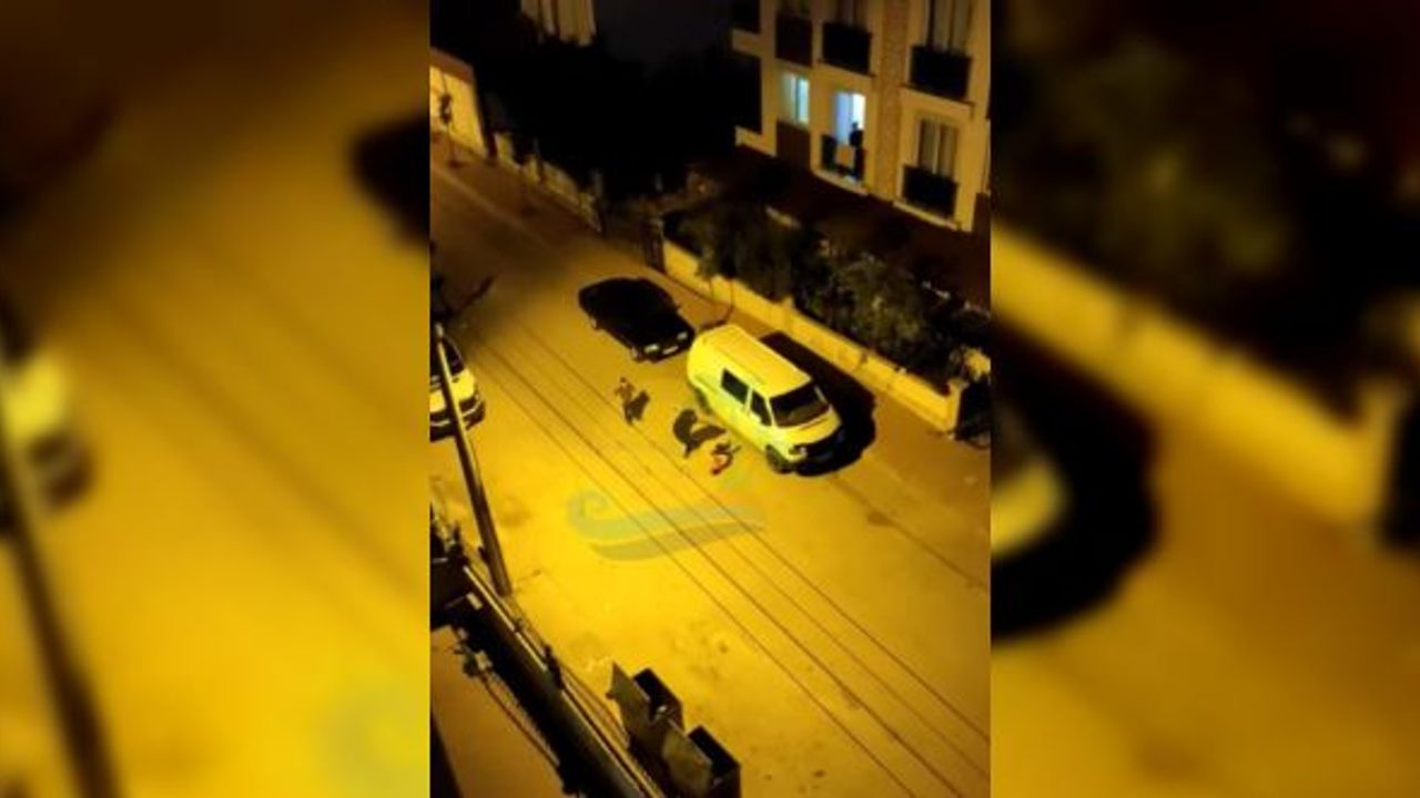 Antalya’da vicdanları sızlatan olay: Küçük çocuğu sopayla sokak ortasında dövdü
