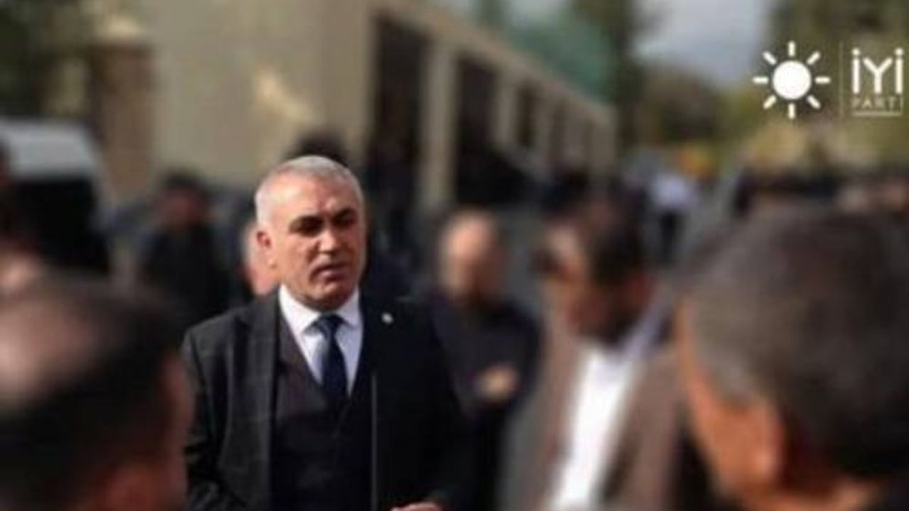 İYİ Partili Süleyman Tekerek adaylığını açıkladı