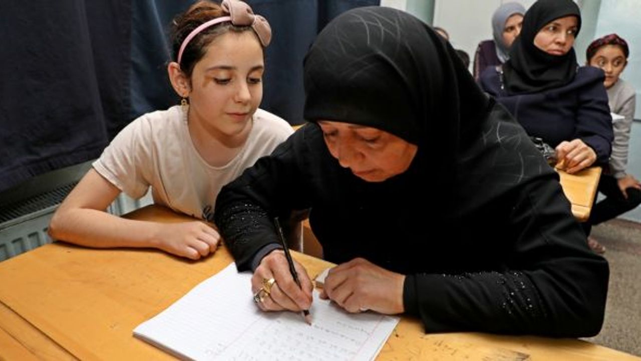 Kahramanmaraş'ta ‘iki dil bir gönül’ projesiyle Türkçe öğreniyorlar
