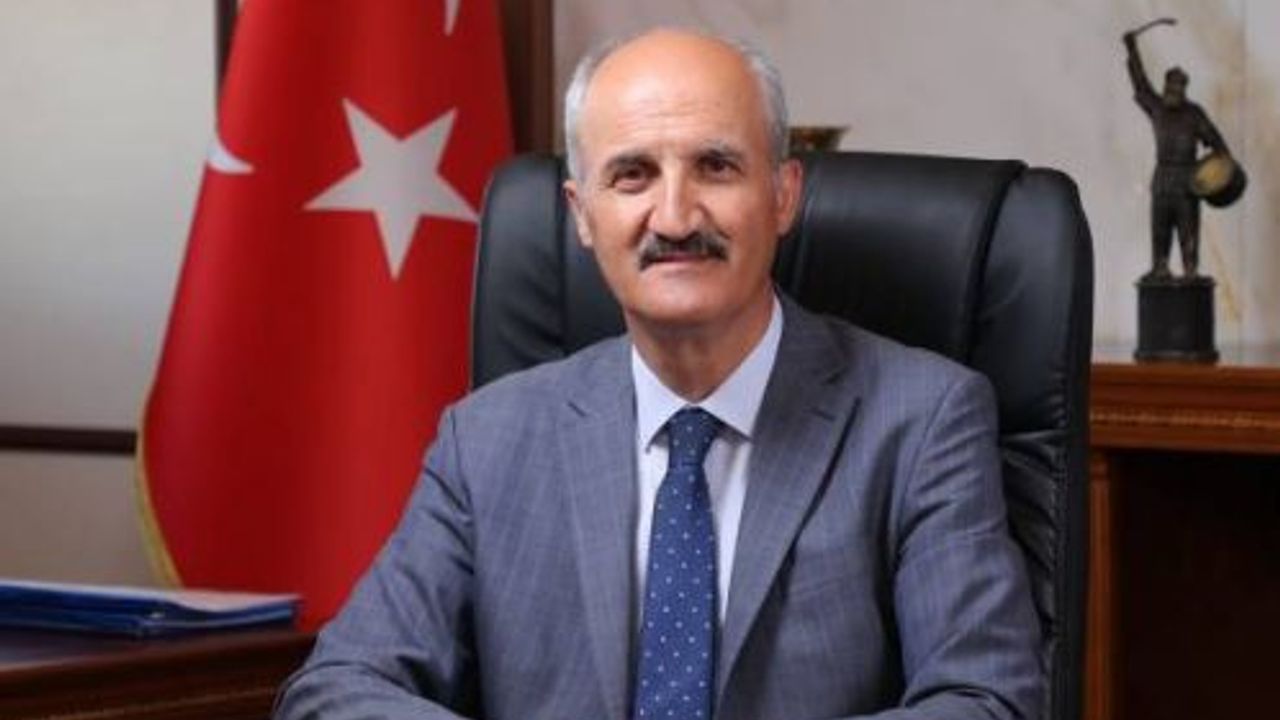Okay: Sütçü İmam’ı rahmet ve minnetle anıyorum