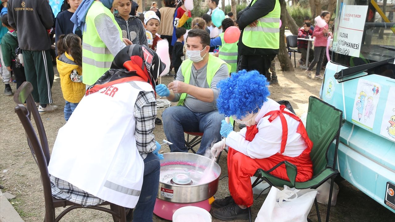 Kahramanmaraş'ta afetin çocuklar üzerindeki etkisi azaltılmaya çalışılıyor