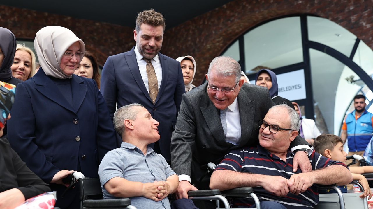 Başkan Mahçiçek; Gönlümüzle, ruhumuzla ve tüm imkanlarımızla yanınızdayız