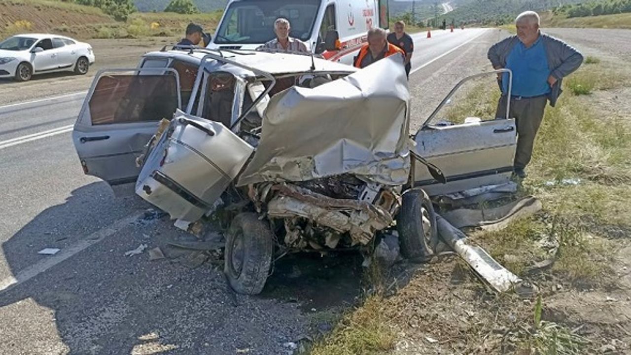 Kahramanmaraş'ta Otomobiller Kafa Kafaya Çarpıştı: 1 Ölü, 7 Yaralı