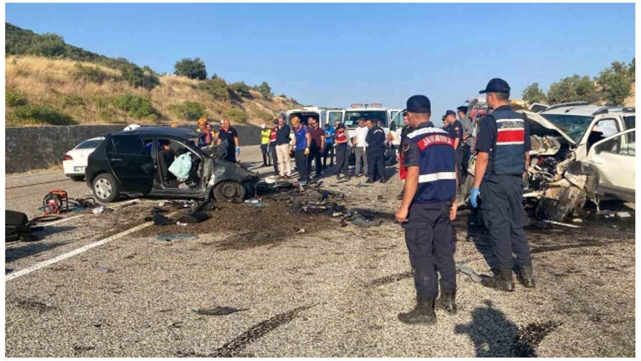 Adıyaman'da Trafik Kazasında 4 Kişi Hayatını Kaybetti