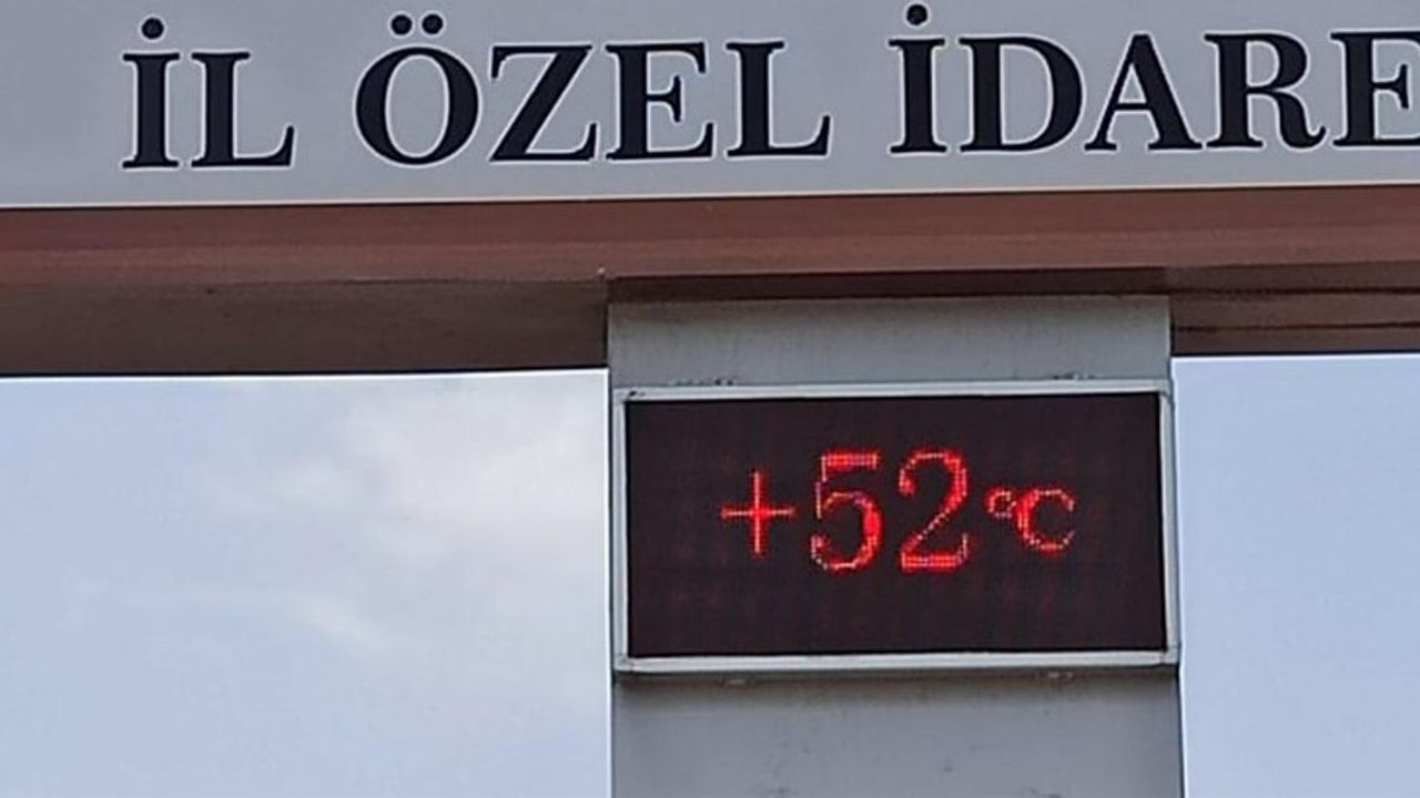 Osmaniye'de Termometre 52 Dereceyi Gördü