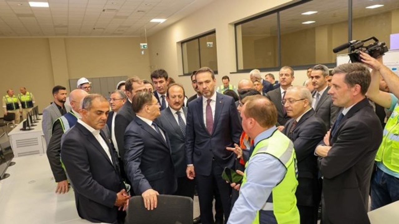 Bakan Bayraktar, Akkuyu NGS'de incelemelerde bulundu