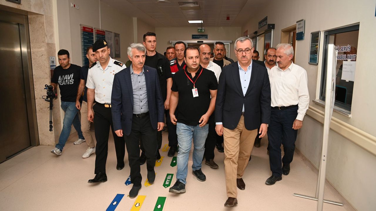Başkan Güngör, Andırın’da Meydana Gelen Kazada Yaralanan Vatandaşları Ziyaret Etti