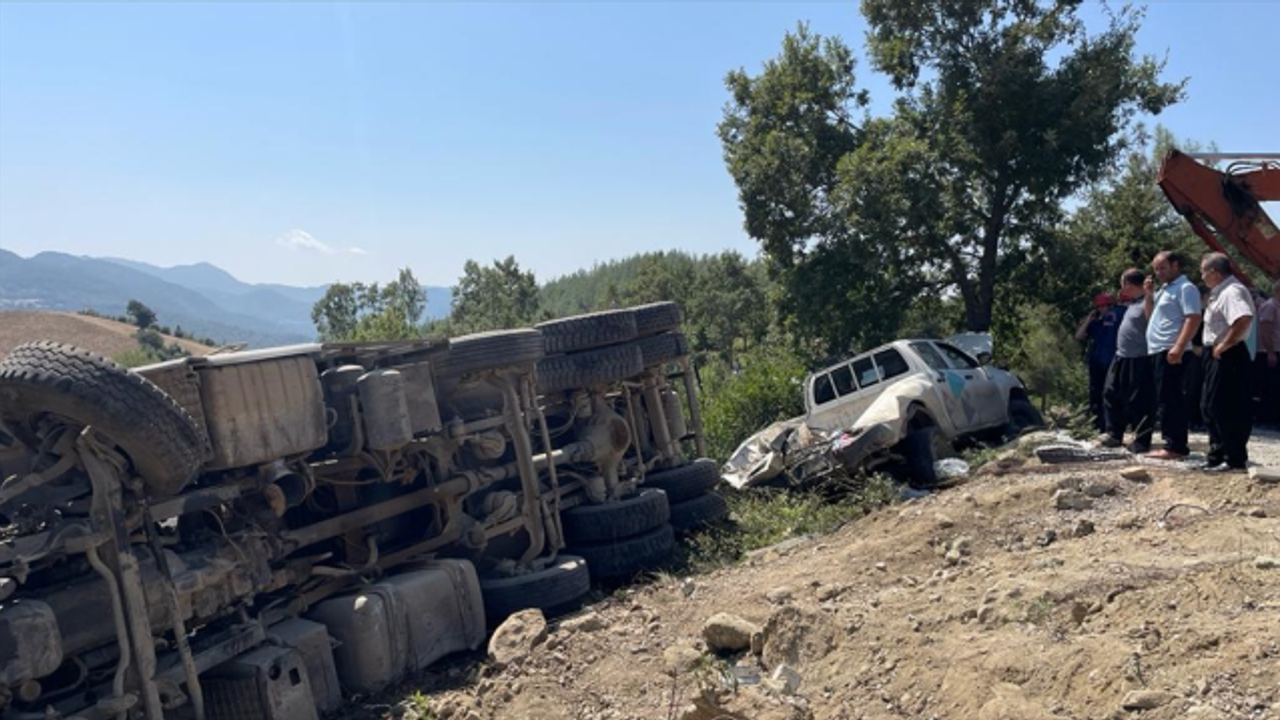 Kahramanmaraş'ta kamyon kazasında hayatını kaybedenlerin kimliği belirlendi
