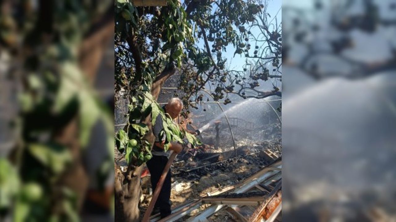 Hatay’da bir çadır yanarak kullanılamaz hale geldi