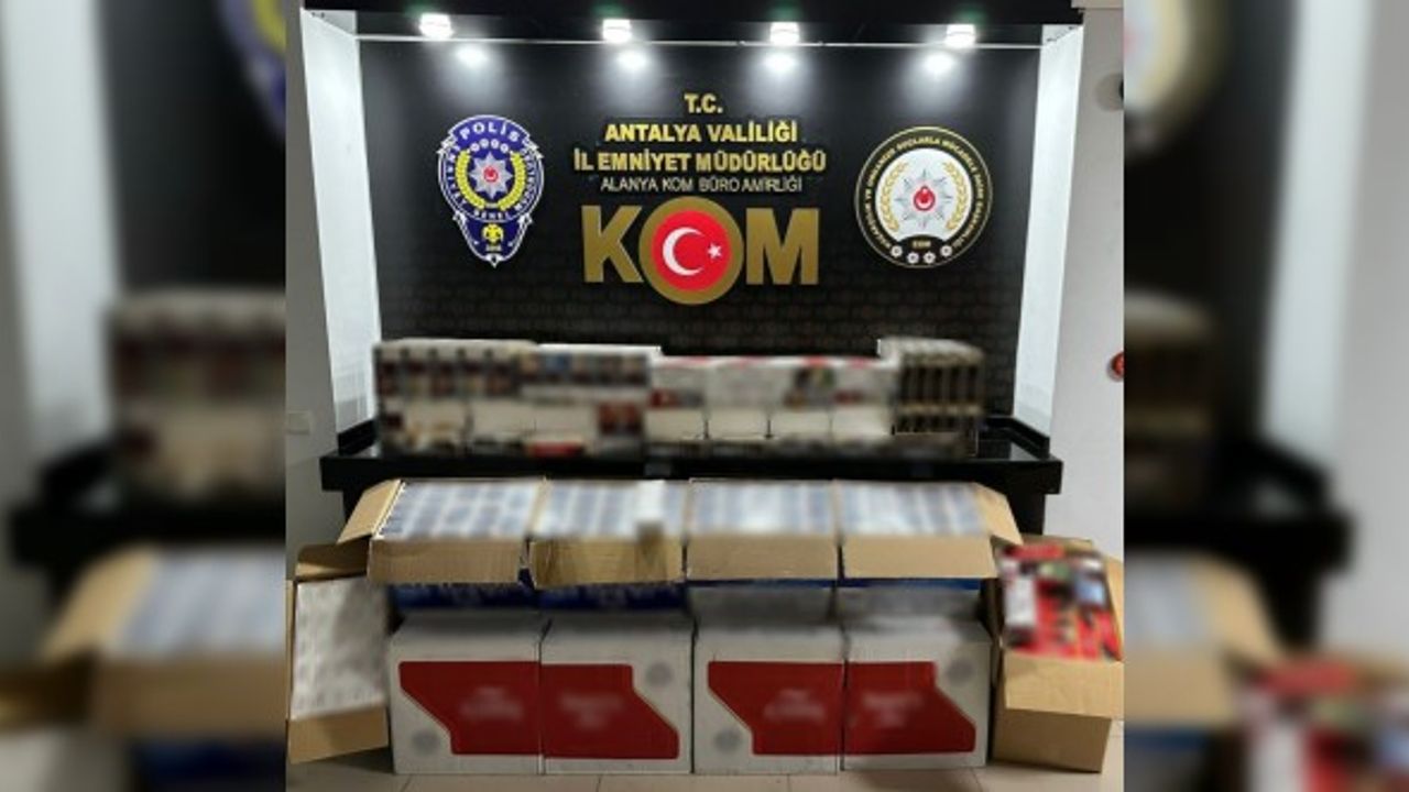 Antalya'da kaçak tütün ürünleri satan 11 şahsa işlem yapıldı