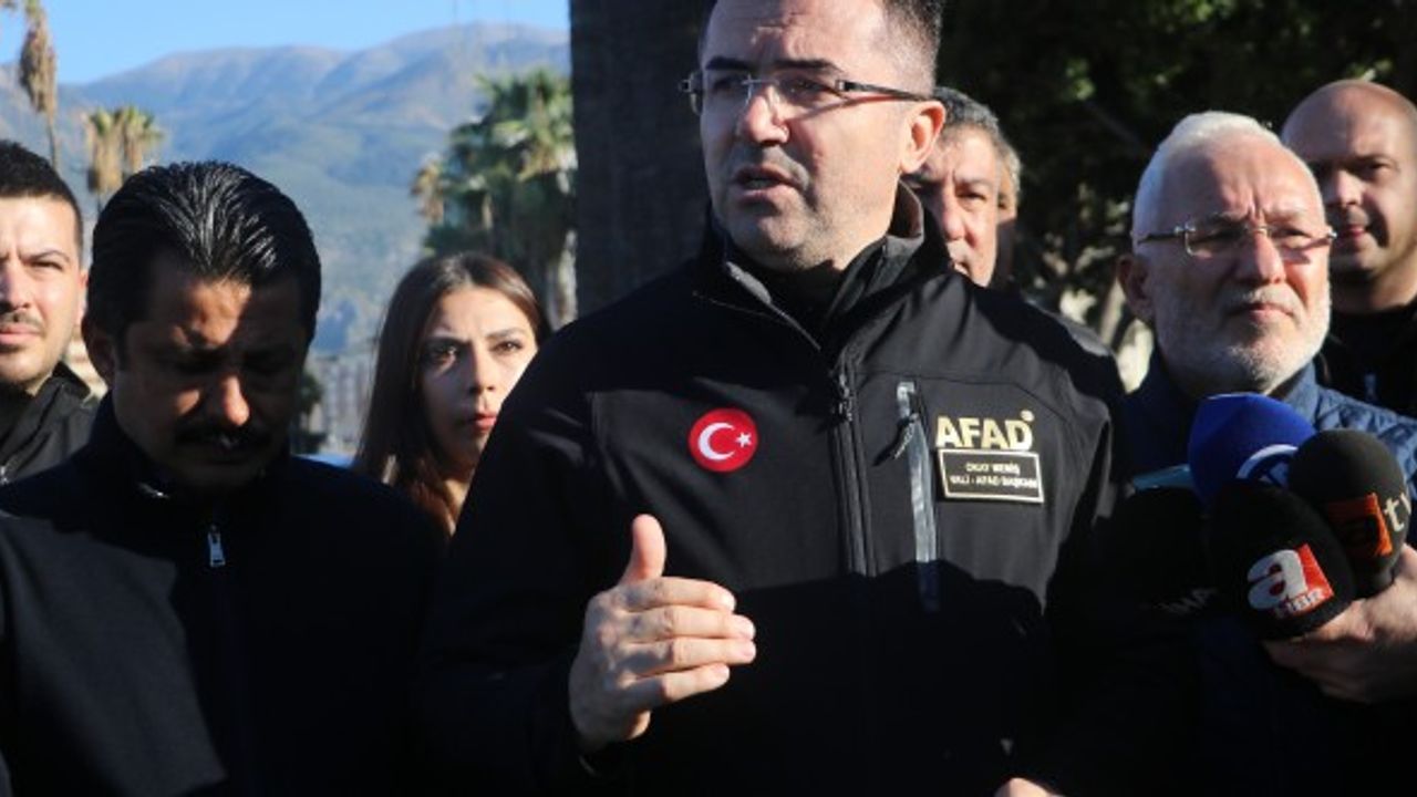 Denizle karanın birleştiği İskenderun’da saatte 4 bin ton su tahliye edilecek
