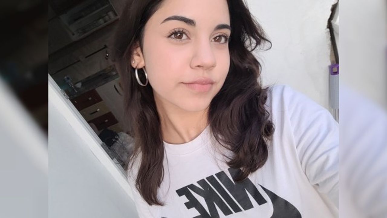 Falezlerde ölü bulunan 13 yaşındaki Aylin'in cenazesi gözyaşları arasında Adli Tıptan alındı