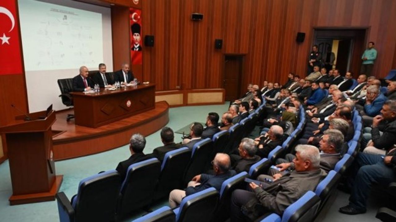 Osmaniye'de "Yerinde Dönüşüm Projesi" bilgilendirme toplantısı yapıldı