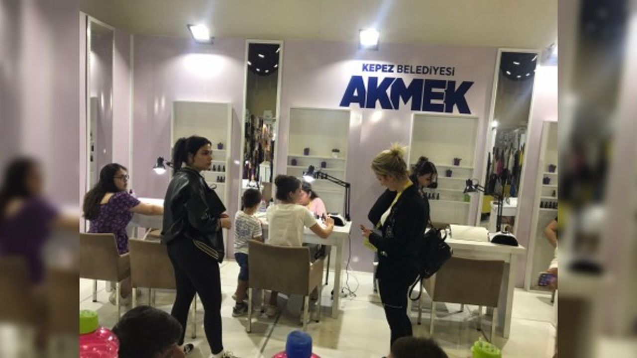 YÖREX’te AKMEK standına yoğun ilgi