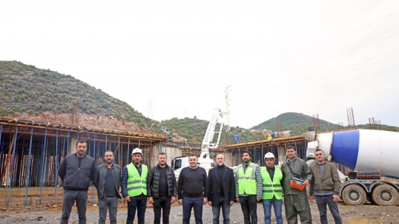 Konaklı Spor Kompleksi’nde sosyal tesisler yükseliyor