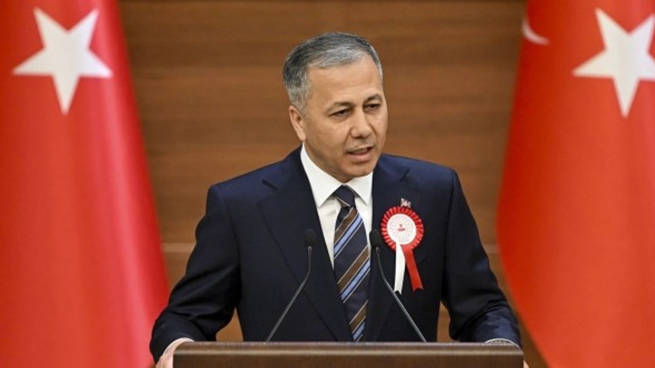 5.2'lik Deprem Sonrası İçişleri Bakanı Yerlikaya'dan İlk Açıklama