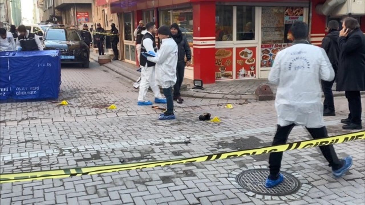 Dehşete Düşüren Olay: Tartıştığı Arkadaşının Kafasını Camdan Attı!