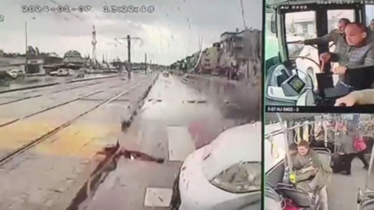 Halk otobüsüyle hafif ticari aracın çarpışma anı kamerada