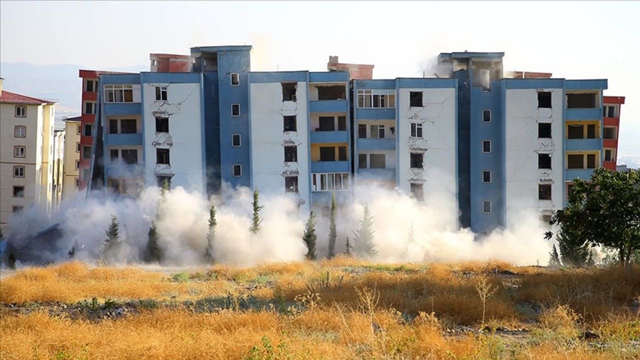 Kahramanmaraş Doğukent'te  “Konut Peşinatı” Depremzedelerin Belini Büktü!