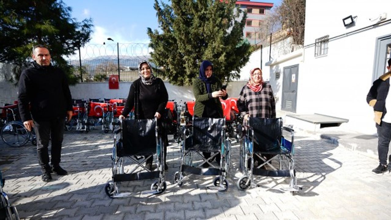 Kahramanmaraş'ta Özel Gereksinimli Vatandaşlara Tekerlekli Sandalyeleri Teslim Edildi
