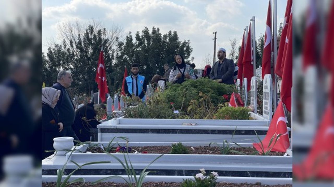 Depremde yakınlarını kaybedenler için 6 Şubat’ta hayat durdu