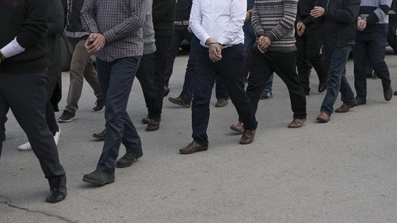 FETÖ'nün Sınav Yapılanmasına Operasyon! 20 Gözaltı